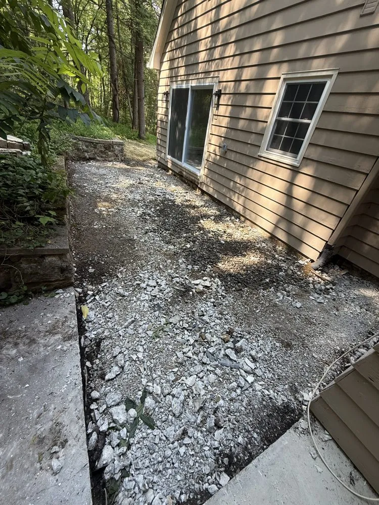 Expert yard cleanup service for year-round maintenance across Phillipsburg, NJ - Rocky Ridge Excavation And Landscape