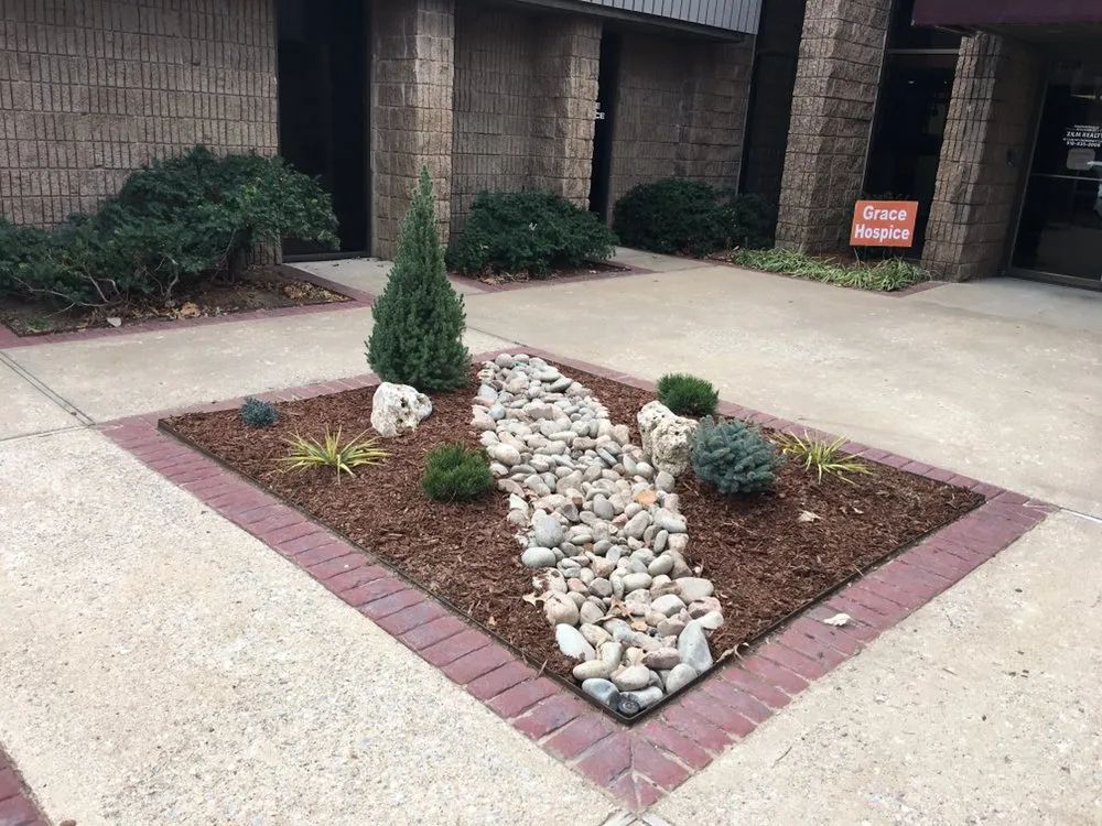 Professional garden landscaping experts serving Tulsa, OK - Rocky Terrain Landscape