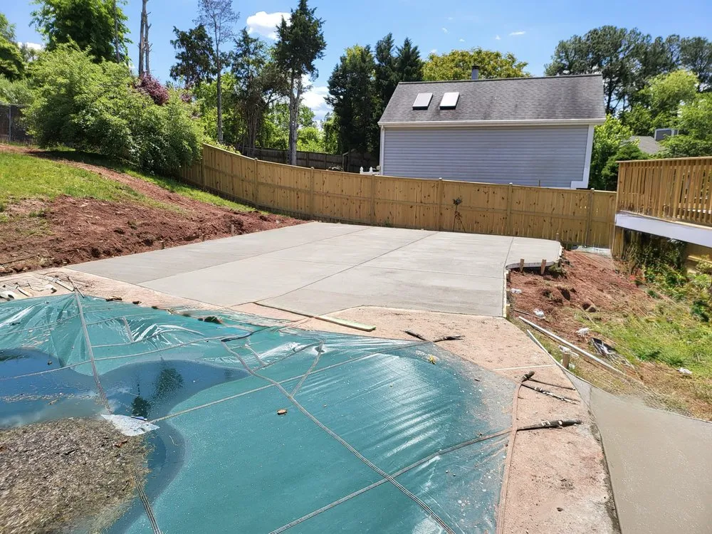 Trusted yard cleanup service for year-round maintenance across Bealeton, VA - Rocky's Landscaping