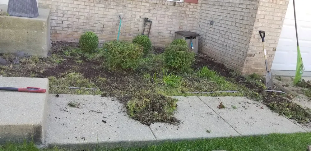 Expert lawn mowing service in Upper Marlboro, MD - Rod & Staff Solutions