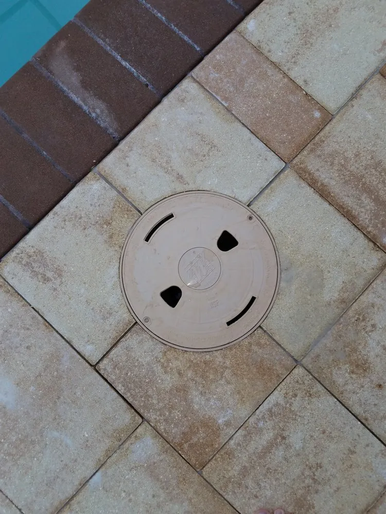 Expert lawn mowing service for year-round maintenance across Holiday, FL - Rod Enterprises