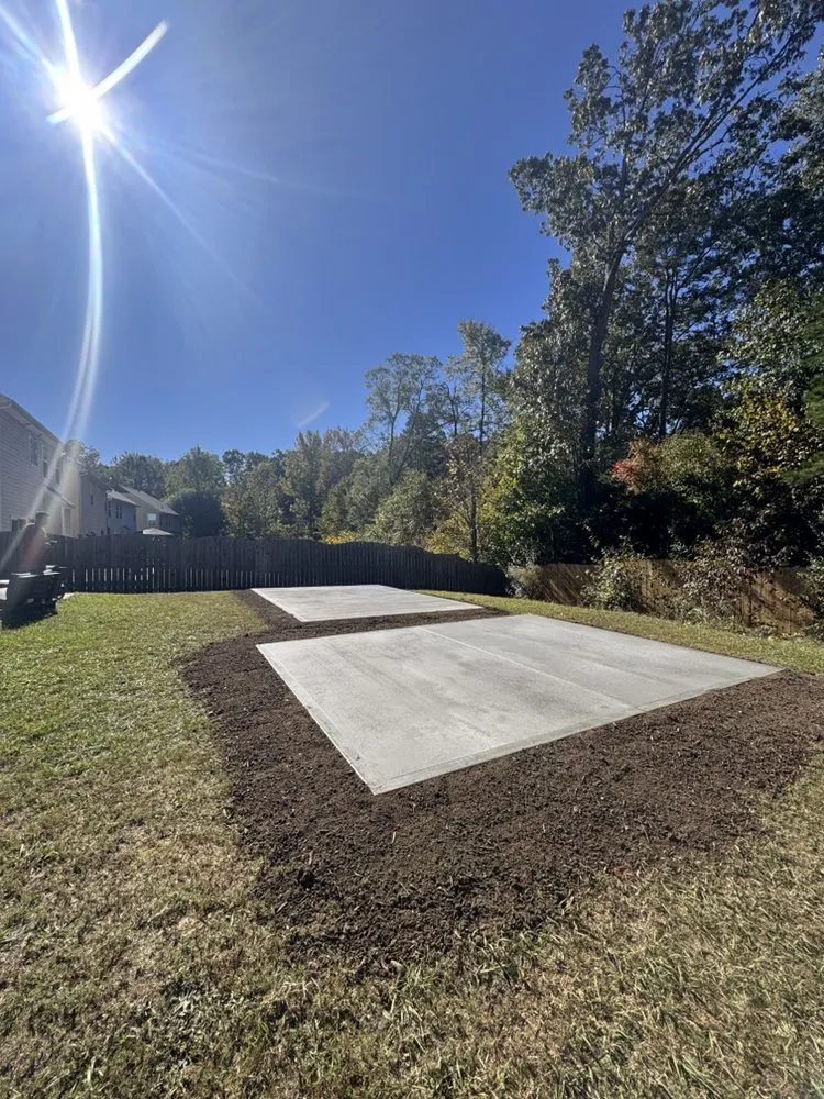 Custom yard cleanup service experts serving Charlotte, NC - Rod Hardscaping & Landscaping