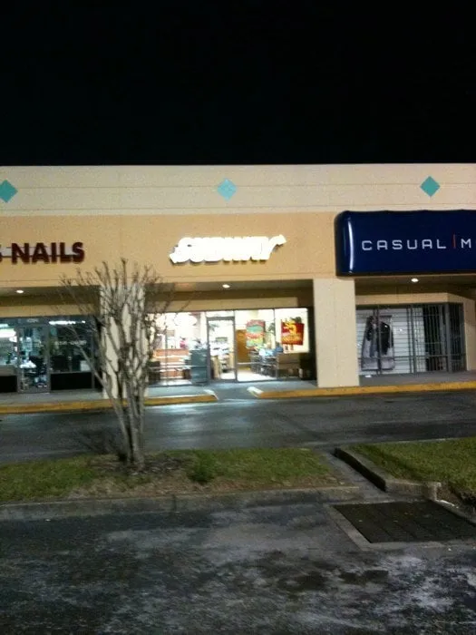 Custom yard cleanup service in Hesperia, CA - Rodas Koipond & Landscape