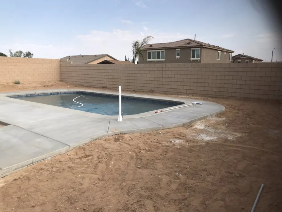 Affordable landscape installation for homes in Hesperia, CA by Rodas Koipond & Landscape