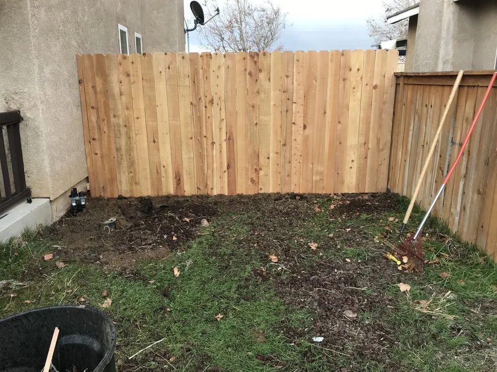 Top-rated yard cleanup service experts serving Hesperia, CA - Rodas Koipond & Landscape