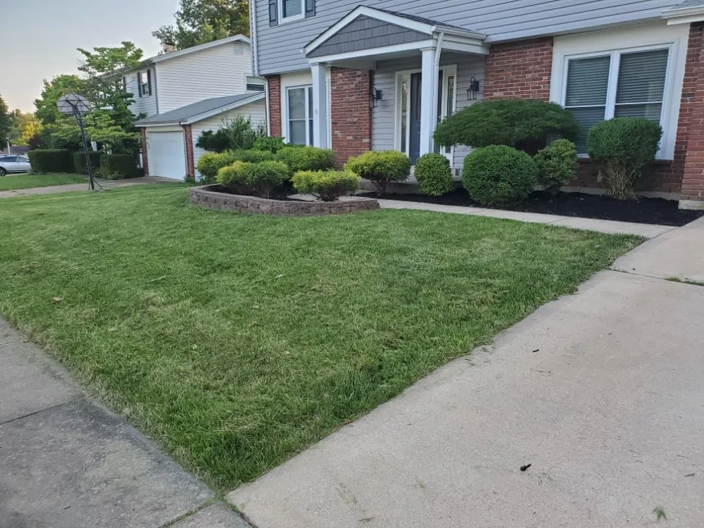 Custom landscaping services with custom design in Wentzville, MO by Rodgers N' Crews