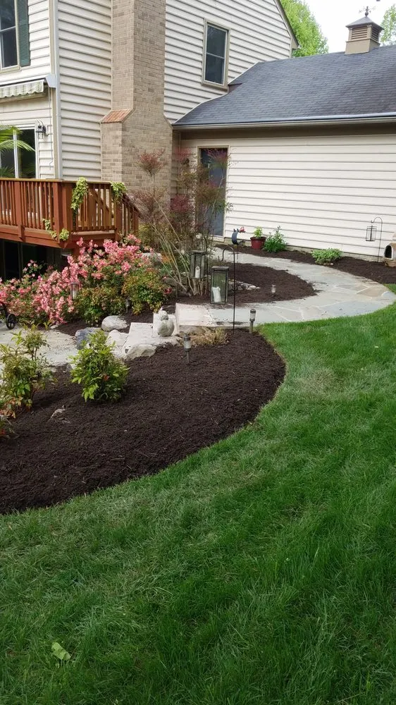 Top-rated yard cleanup service in Boyds, MD - Rodgers Neighborhood Landscaping