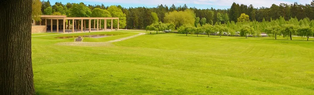 Affordable lawn mowing service for homes in Cleveland, GA by Rodney's Lawn Services