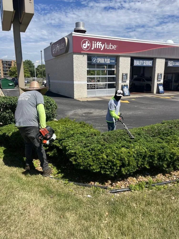 Trusted landscape design experts serving Chicago Heights, IL - Rodríguez Best Yard