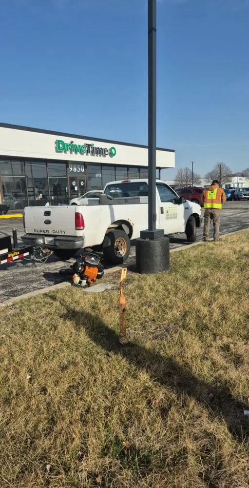 Local yard cleanup service in Chicago Heights, IL - Rodríguez Best Yard