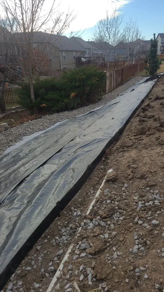 Affordable lawn care service in Grandview, MO by Rodríguez Lawn Care