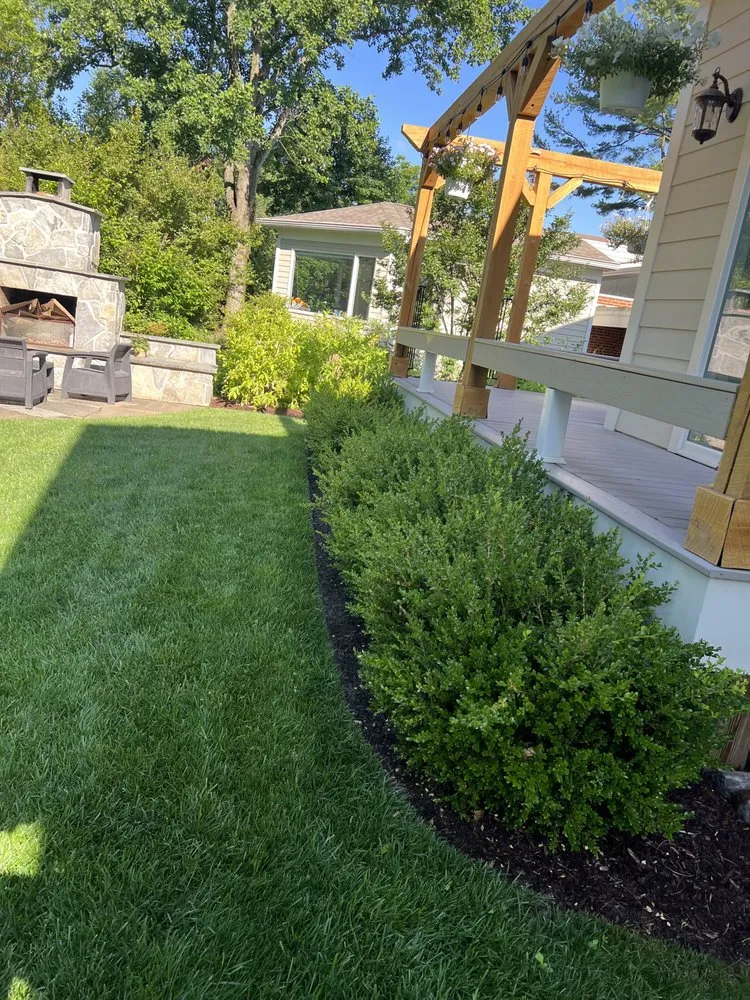 Trusted garden landscaping in Norfolk, VA - Rodríguez Tree Service and Landscaping