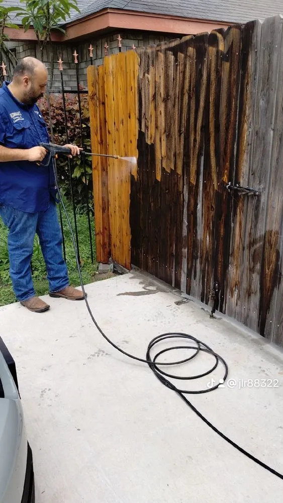 Reliable landscape installation for year-round maintenance in Mission, TX by Rodriguez Cleaning Services