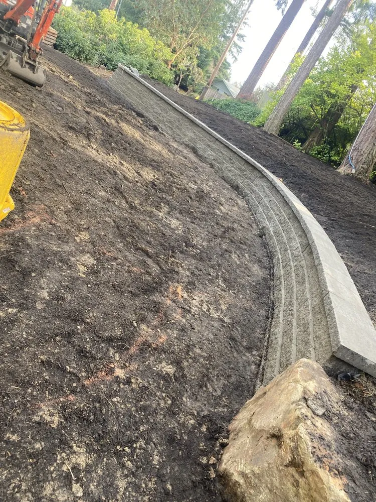 Custom outdoor landscaping in Monroe, WA by Rodriguez Construction