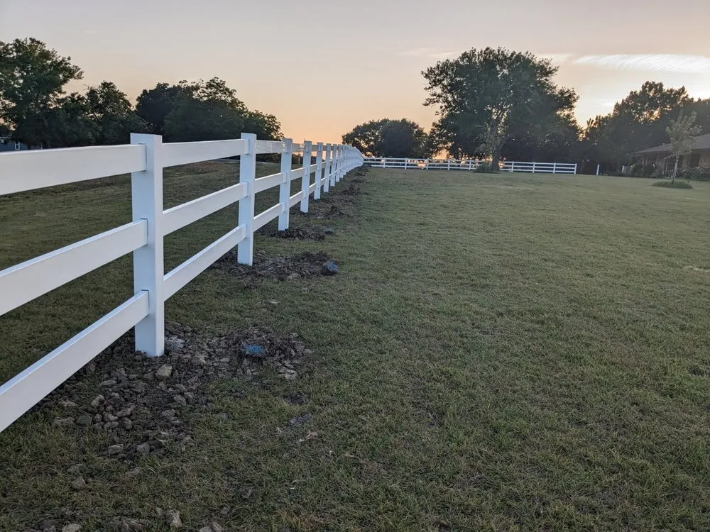 Affordable lawn mowing service experts serving Lewisville, TX - Rodriguez fences Installation