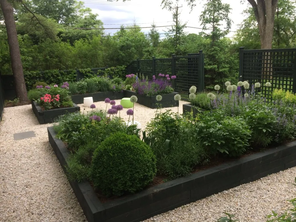 Affordable garden landscaping in Stamford, CT - Rodriguez Garden and Stone