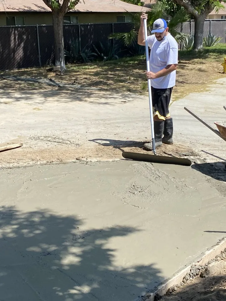 Affordable yard maintenance experts serving Wasco, CA - Rodriguez Handyman