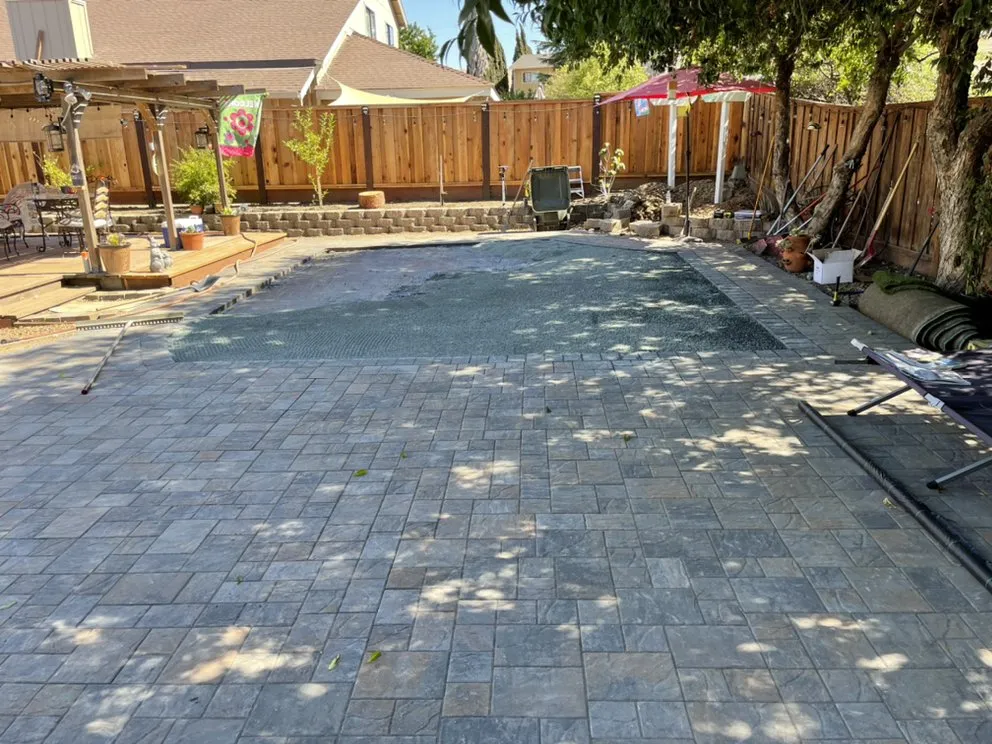 Professional lawn care service for residential properties in Concord, CA by Rodriguez Landscape & Construction