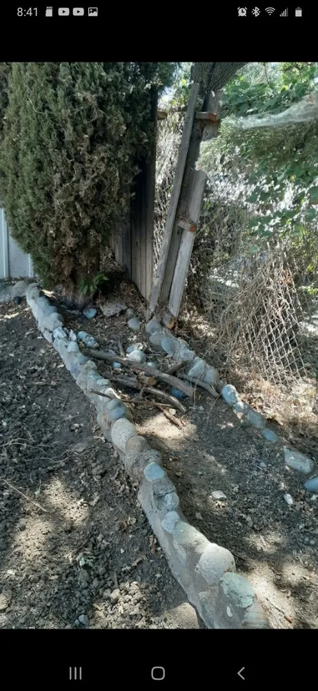 Top-rated yard cleanup service for beautiful yards in Elk Grove, CA by Rodriguez Landscaping & Construction
