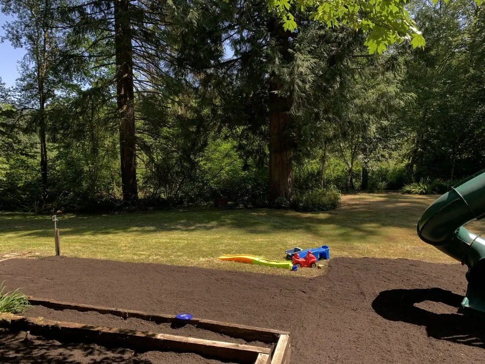 Professional yard maintenance in Lynnwood, WA - Rodriguez Landscaping & Maintenance