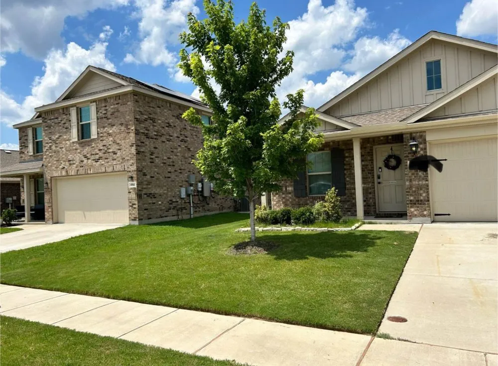 Expert lawn care service experts serving Frisco, TX - Rodriguez Landscaping Irrigation