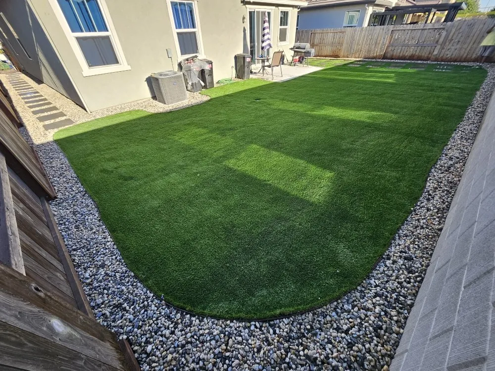 Reliable yard maintenance in Manteca, CA by Rodriguez Landscaping