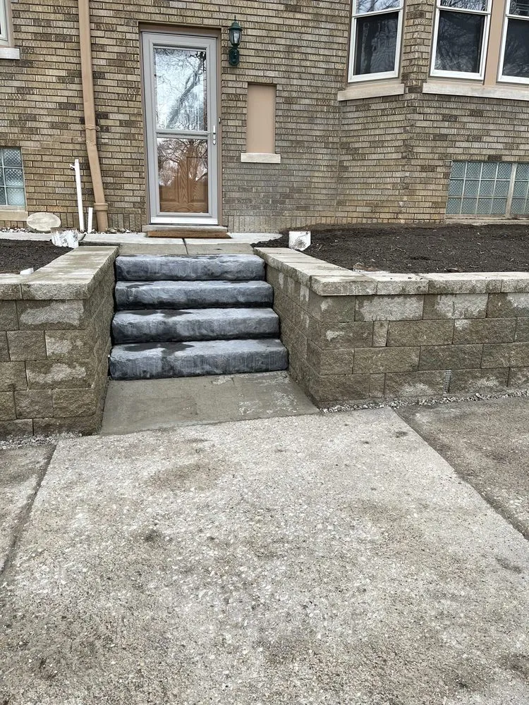 Trusted outdoor landscaping in Milwaukee, WI by Rodriguez Landscaping