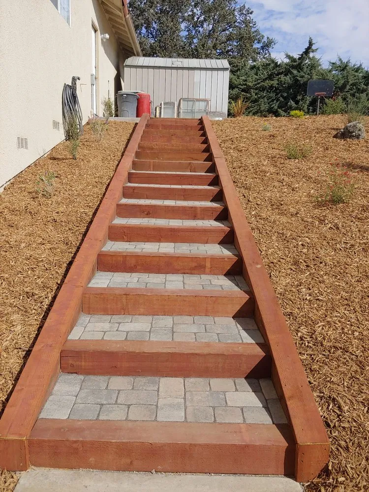 Custom garden landscaping in Paso Robles, CA - Rodriguez Landscaping