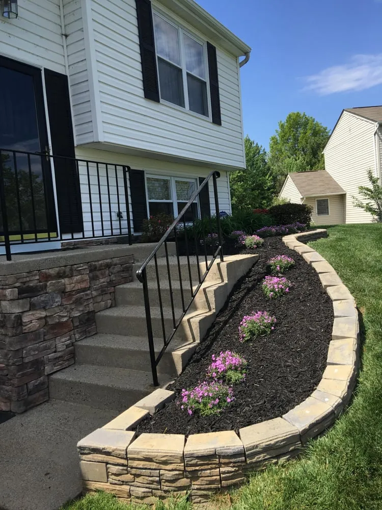 Local lawn mowing service experts serving Chantilly, VA - Rodriguez Landscaping Services