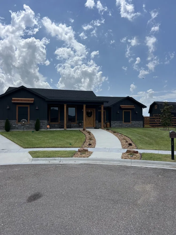 Expert lawn care service in Corpus Christi, TX by Rodriguez Lawn Care & More