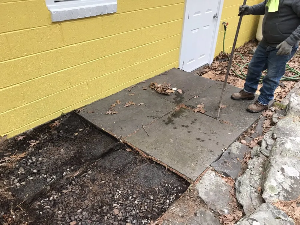 Reliable garden landscaping experts serving Saugerties, NY - Rodriguez lawn care