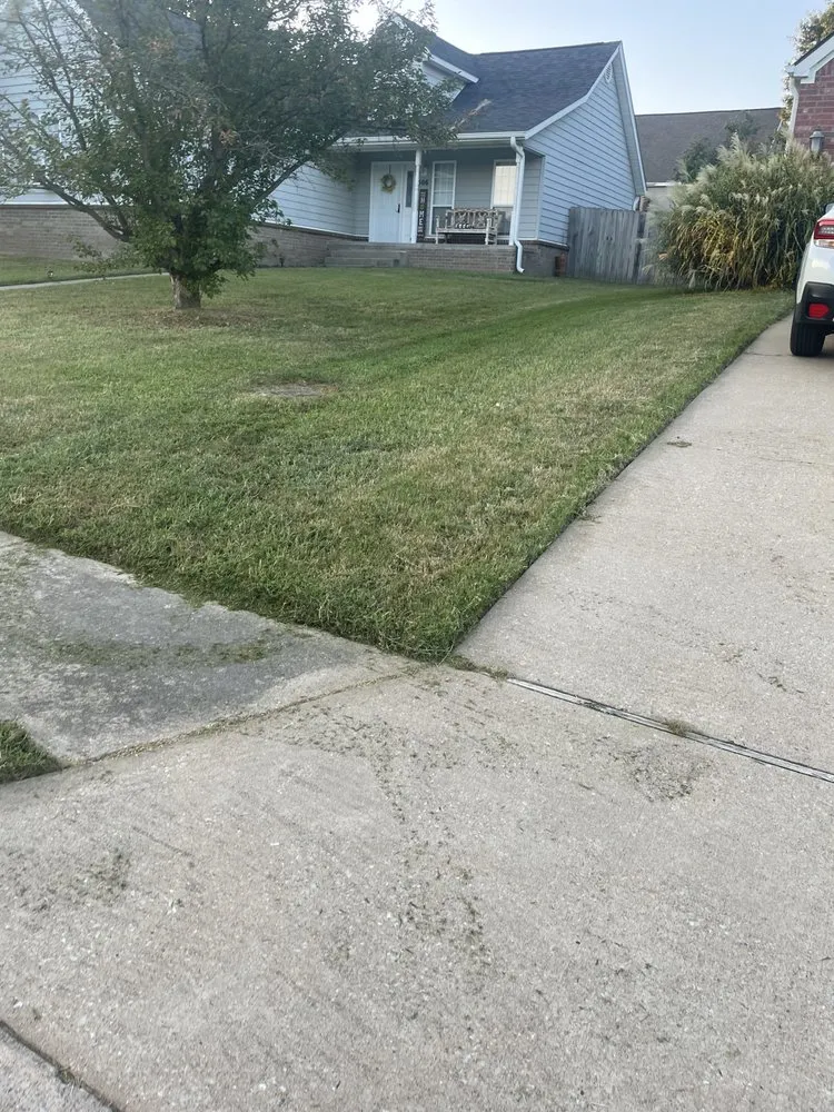 Affordable garden landscaping in Springdale, AR - Rodriguez Lawn Care