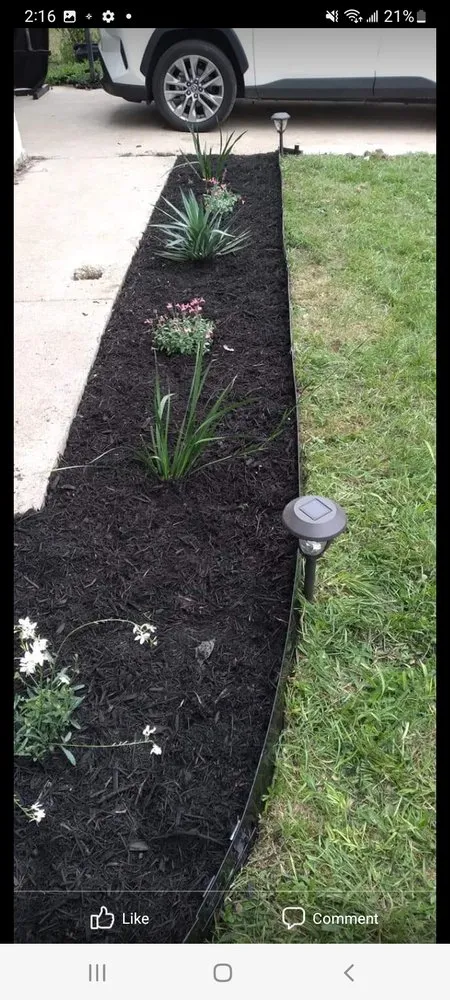 Professional garden landscaping in Waco, TX by Rodriguez Lawn Care