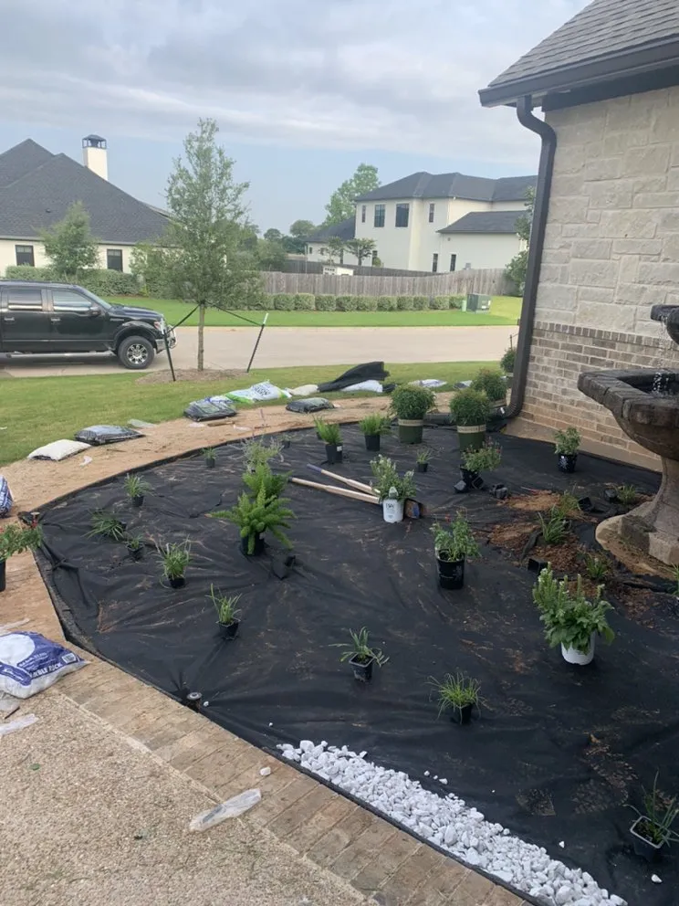 Local landscaping services in China Spring, TX by Rodriguez Lawn Service