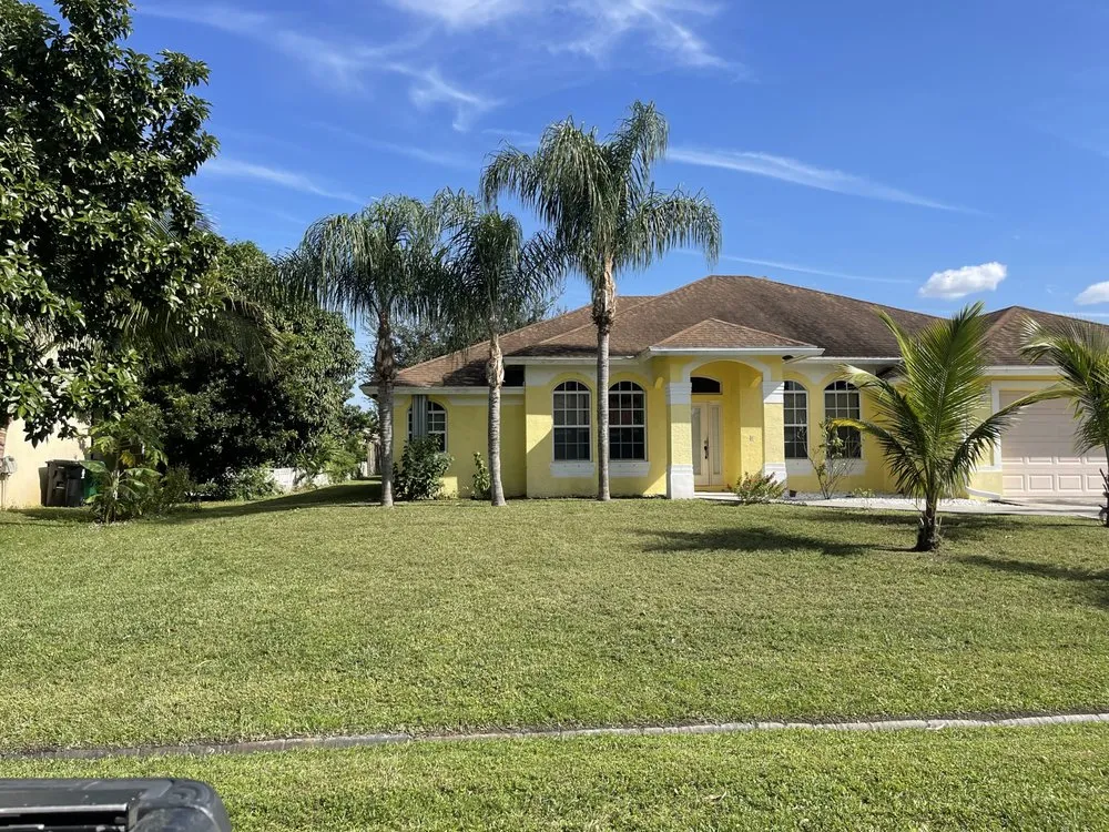 Reliable outdoor landscaping experts serving Fort Pierce, FL - Rodriguez Lawn Service