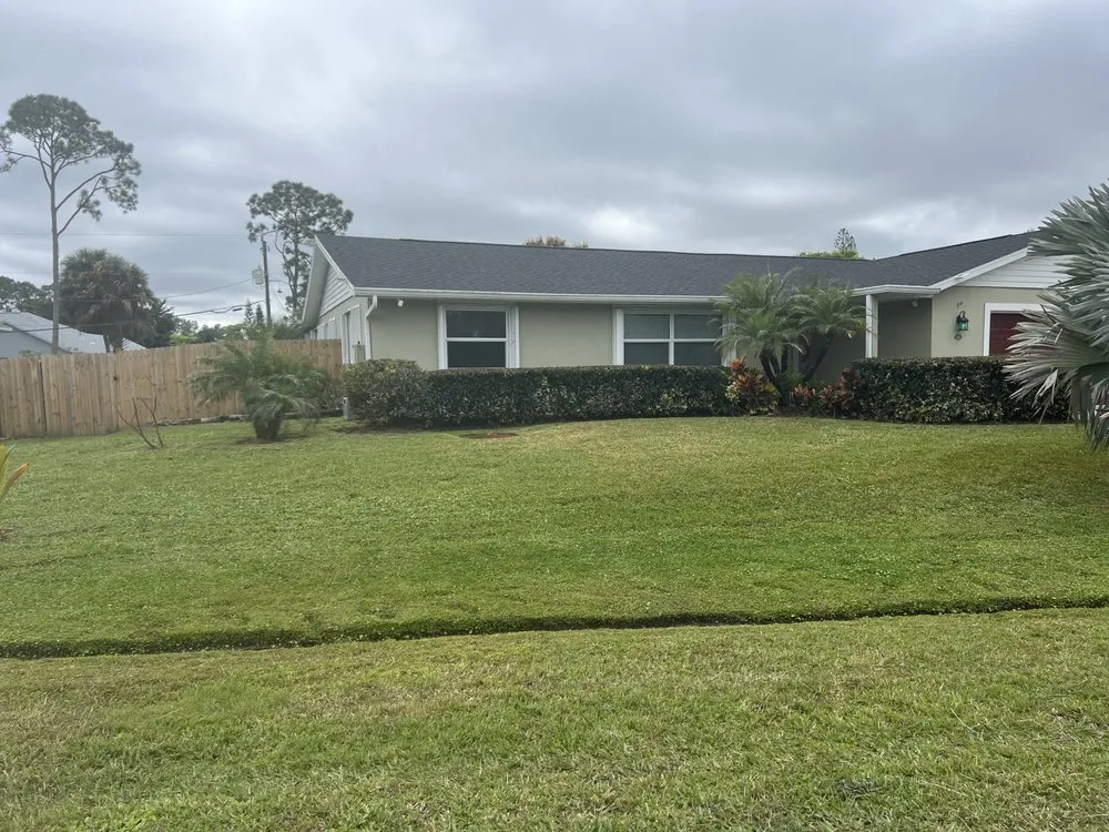 Professional lawn mowing service experts serving Fort Pierce, FL - Rodriguez Lawn Service