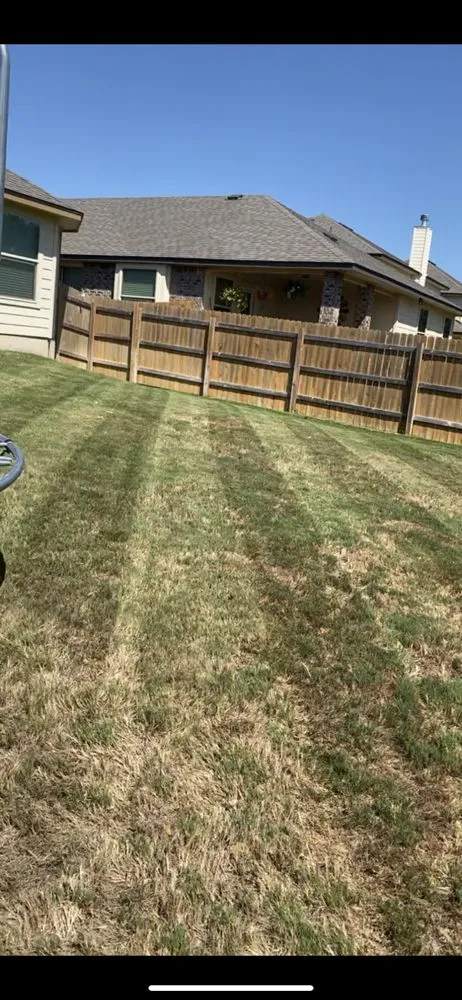 Reliable landscaping services in Temple, TX by Rodriguez Lawn Service