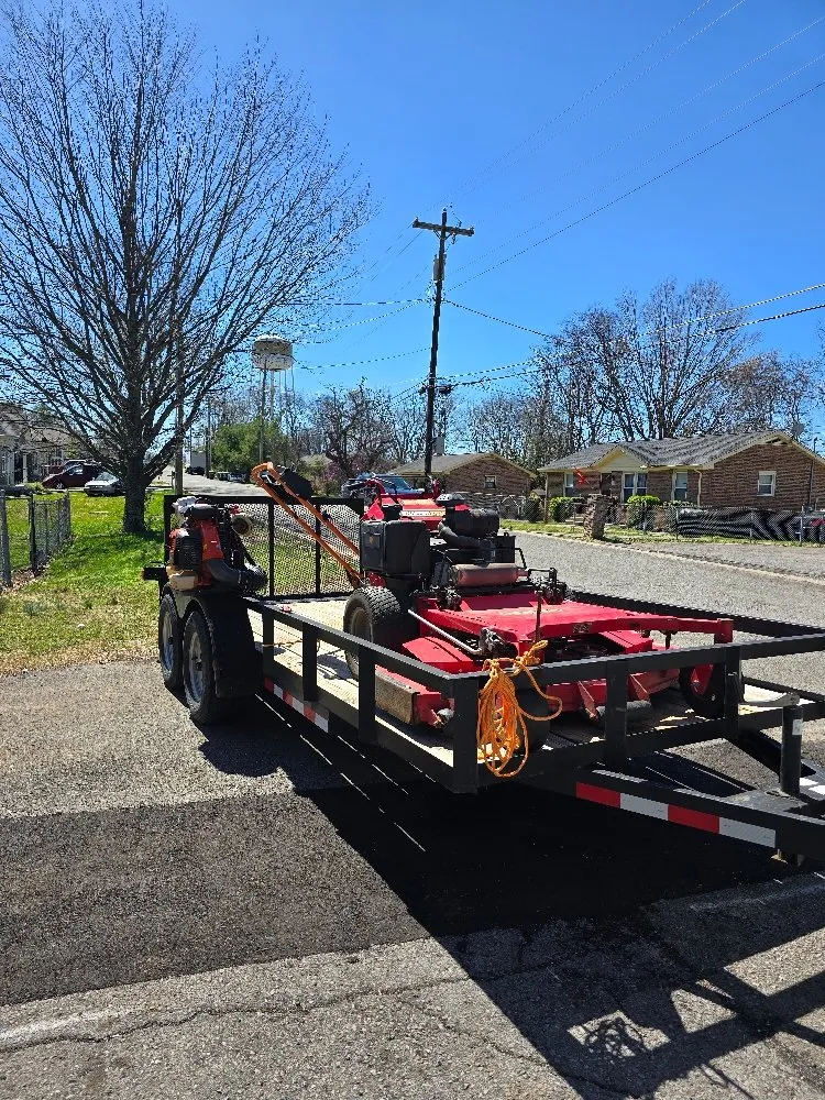 Affordable lawn care service in Springfield, TN by Rodriguez Lawncare & Services