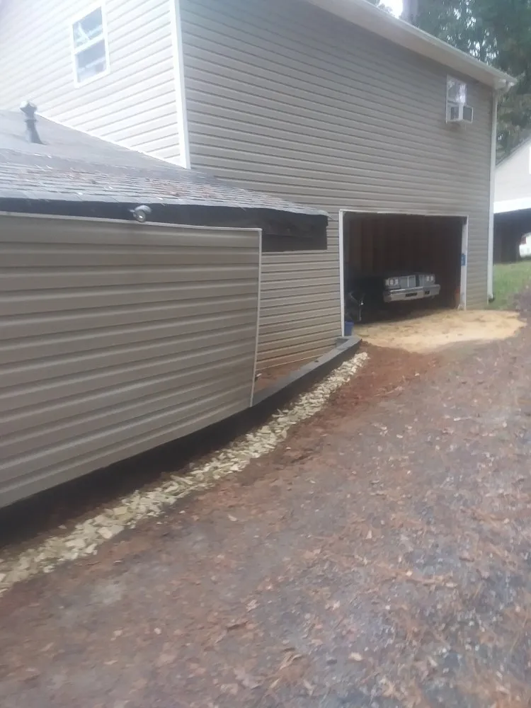 Top-rated landscape design in Covington, GA by Rodriguez Lawncare