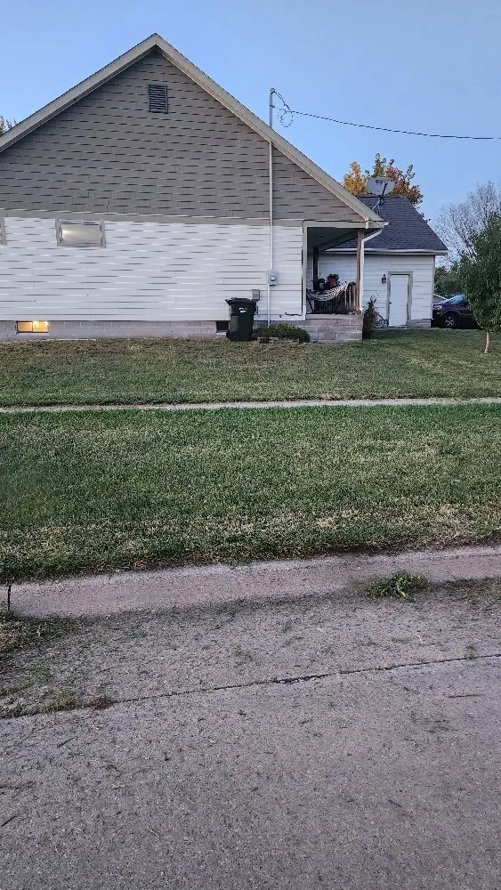 Custom landscape design experts serving Perry, IA - Rodriguez Lawncare