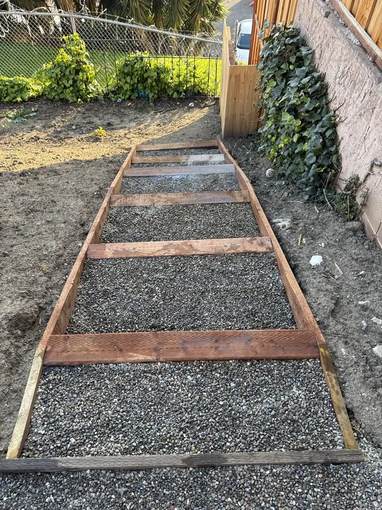 Local landscape installation in Oakland, CA by Rodriguez Maintenance & Landscaping