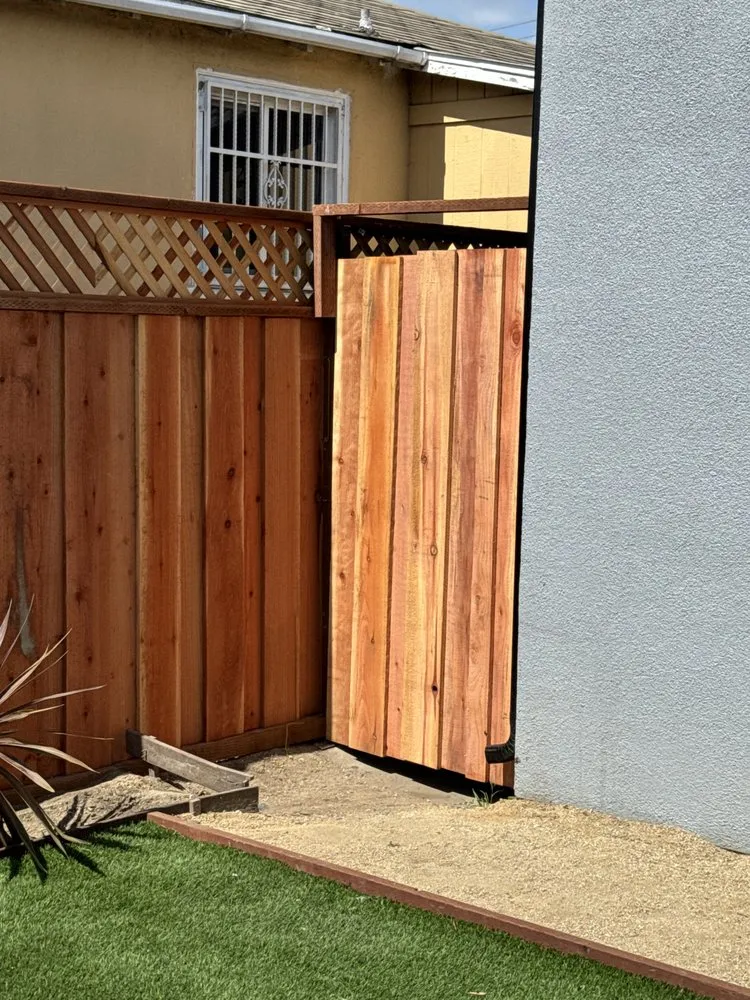 Professional landscaping services for homes in Oakland, CA by Rodriguez Maintenance & Landscaping