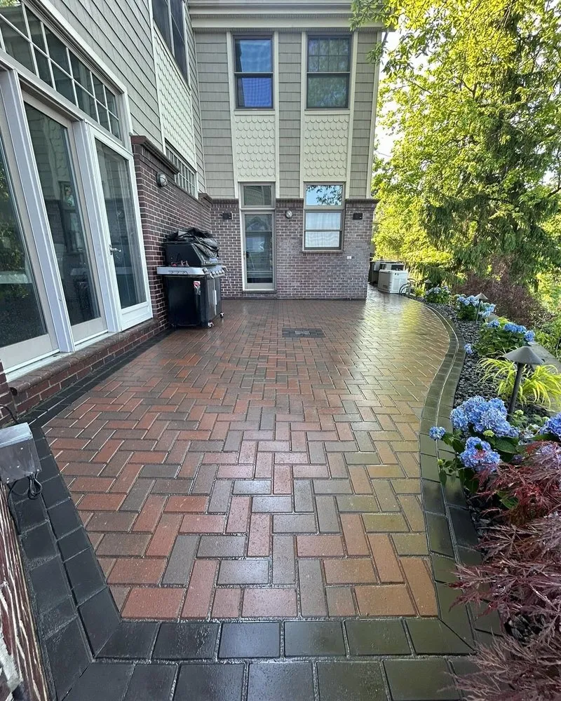 Professional outdoor landscaping for residential properties in Pontiac, MI by Rodriguez Outdoor Services