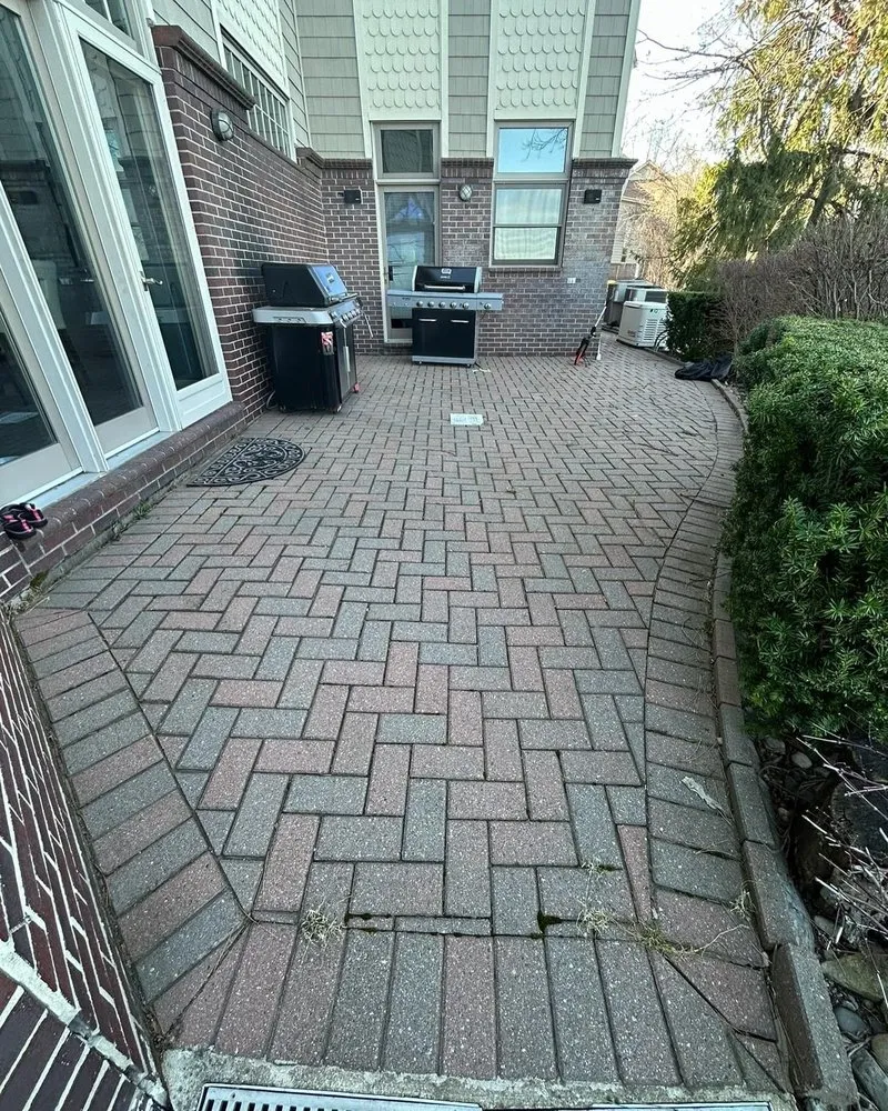 Expert landscaping services for year-round maintenance across Pontiac, MI - Rodriguez Outdoor Services