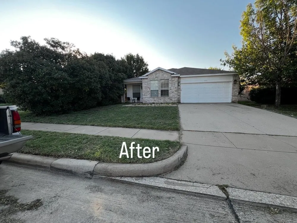 Professional garden landscaping experts serving Saginaw, TX - Rodriguez Precision Mowing