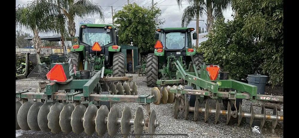 Local residential landscaping experts serving SAN BERNARDINO, CA - Rodriguezdisking