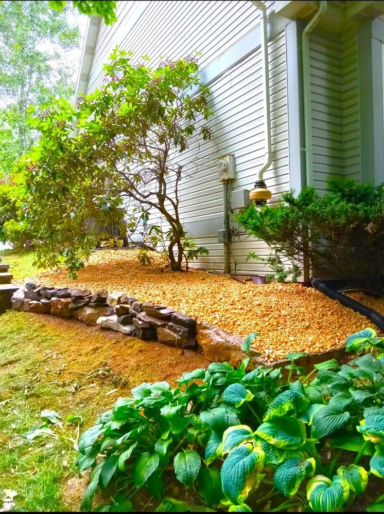 Top-rated yard cleanup service for residential properties in Red Lion, PA by Rod's Lawncare