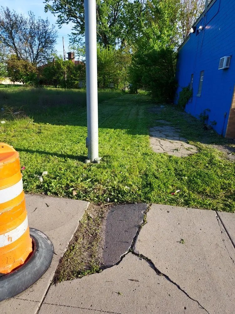 Reliable landscape design in Toledo, OH by Rod's Unique Lawn