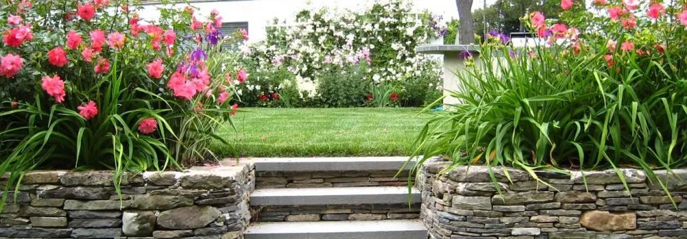 Professional residential landscaping for homes in Deland, FL by Roeling Green Lawns