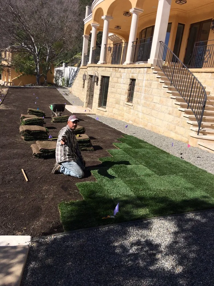 Custom yard cleanup service in Santa Paula, CA by R.O.Gardening & Landscape Maintenance